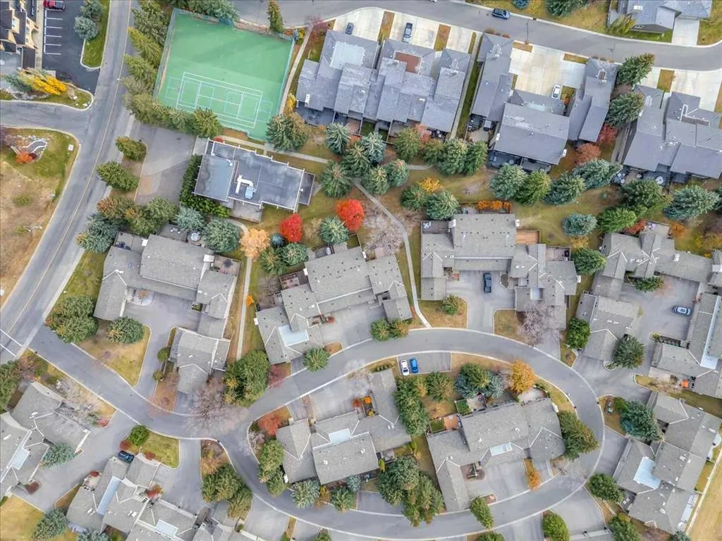 1815 Varsity Estates Drive NW, #24