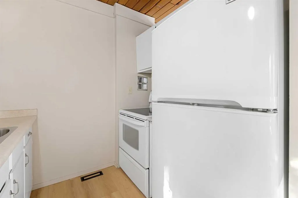 11010 Bonaventure Drive SE, #201