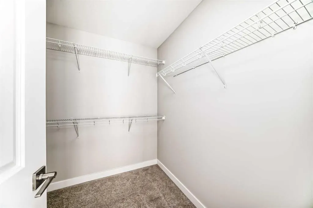 144 Belvedere Park SE