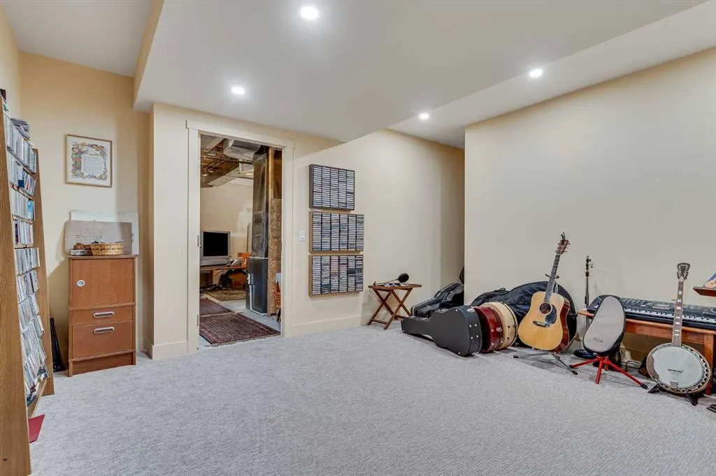 84 Shannon Estates Terrace SW