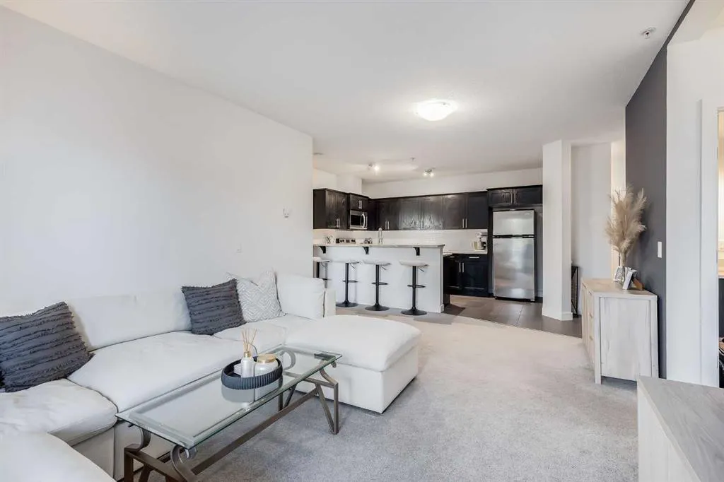 117 19 Avenue NE, #204