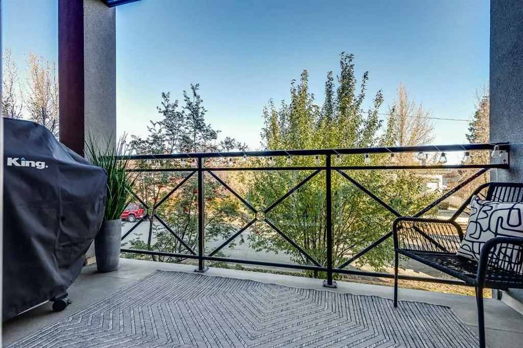 117 19 Avenue NE, #204