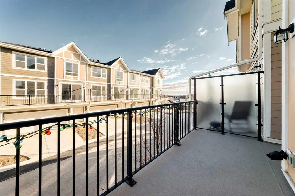 986 Sherwood Boulevard NW