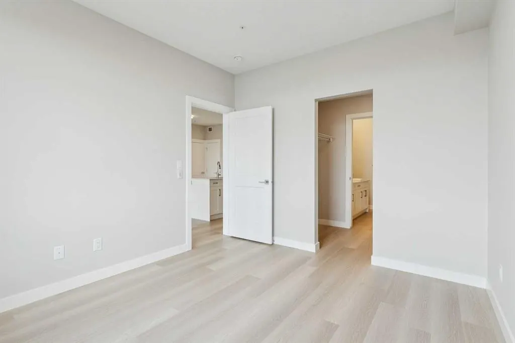 3700 Seton Avenue SE, #2405