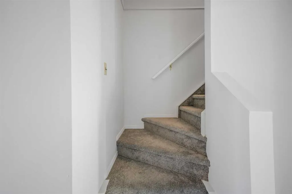 103 Taradale Drive NE