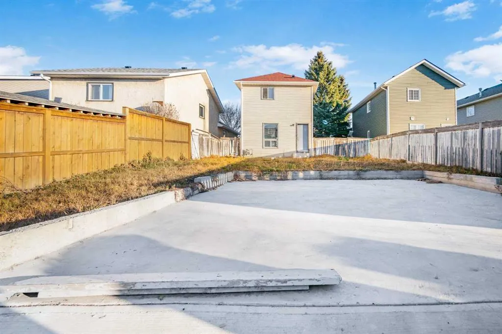 103 Taradale Drive NE