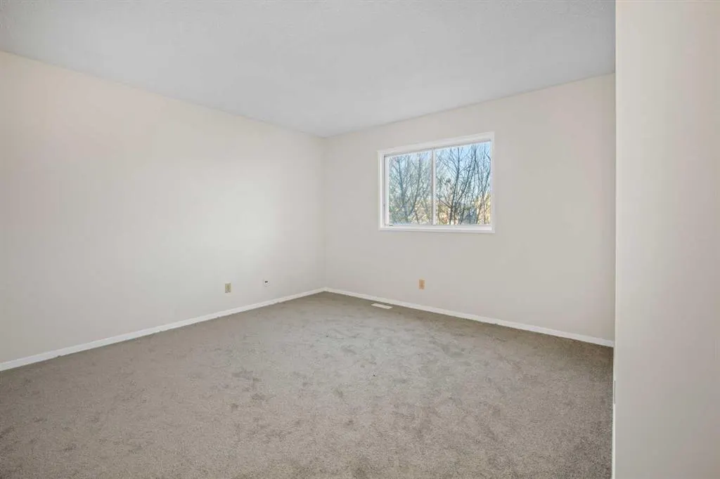 103 Taradale Drive NE