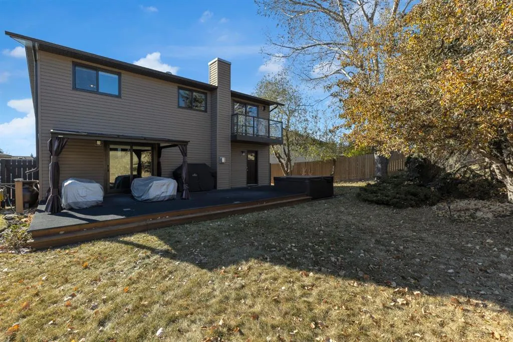 224 Ranchridge Bay NW