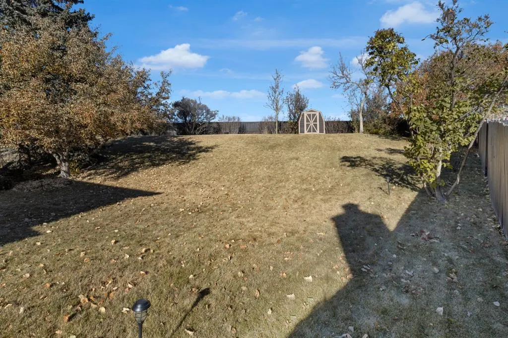 224 Ranchridge Bay NW