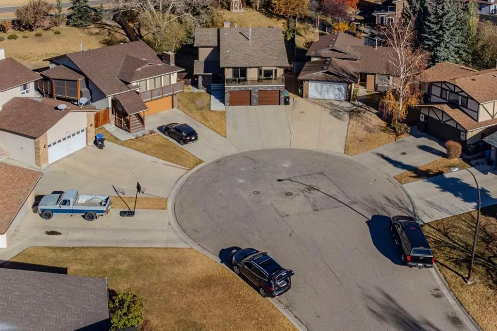 224 Ranchridge Bay NW