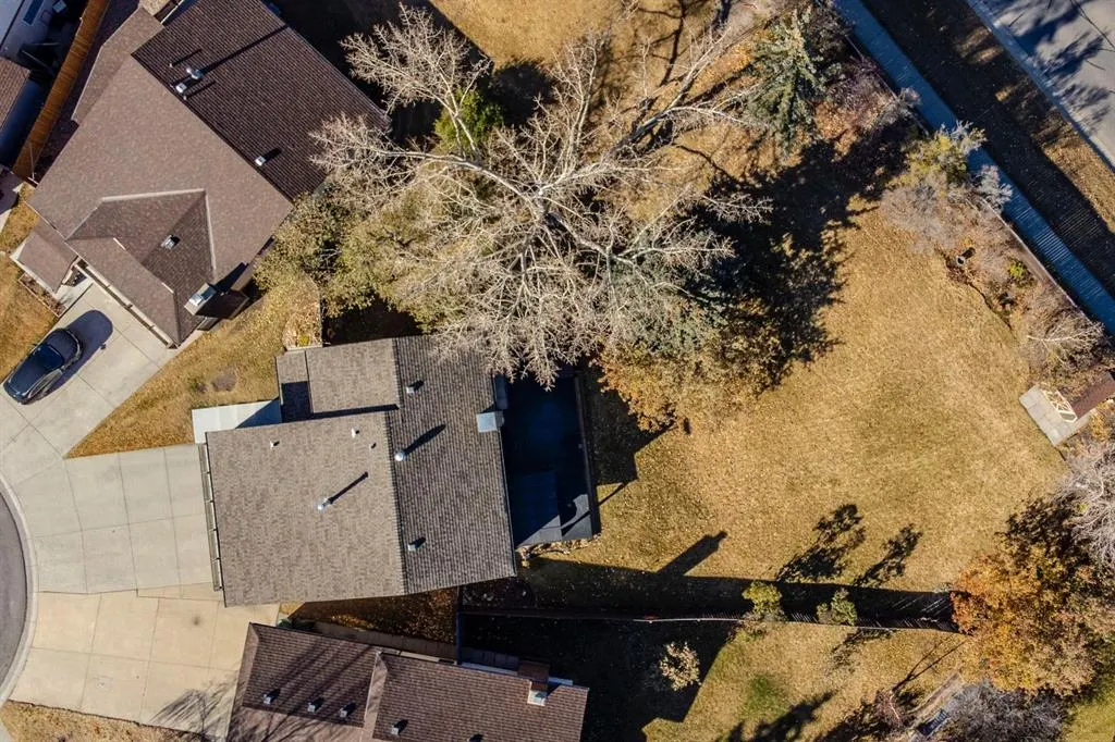 224 Ranchridge Bay NW