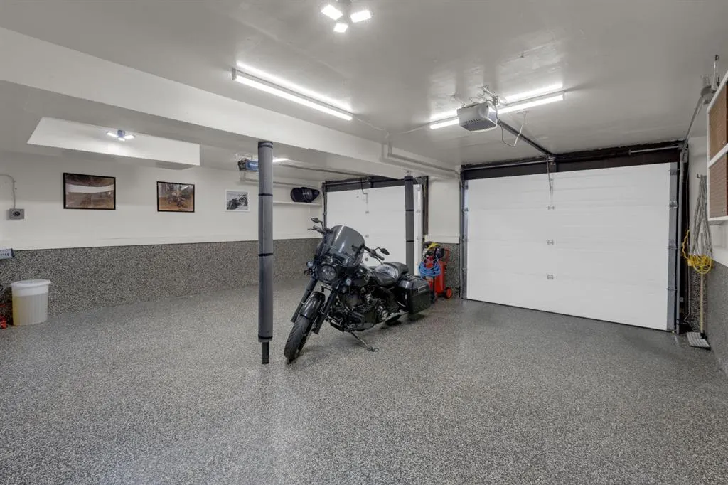 224 Ranchridge Bay NW