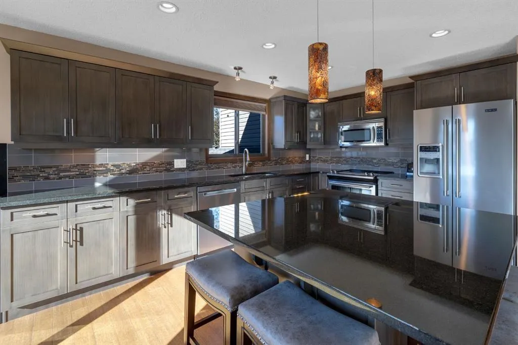 224 Ranchridge Bay NW