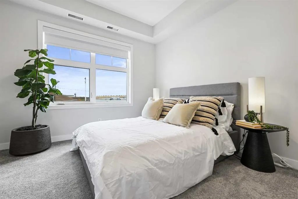 255 Les Jardins Park SE, #326