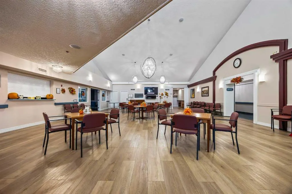 1818 Simcoe Boulevard SW, #2230