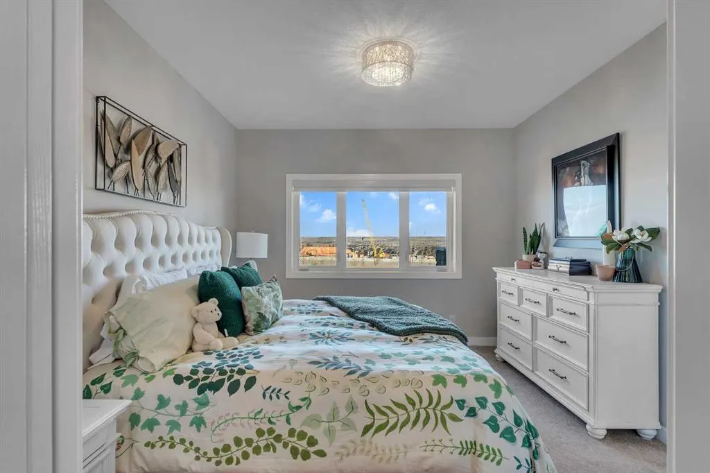 406 Crestridge Common SW