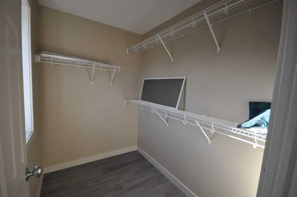 114 Silverado Plains Manor SW