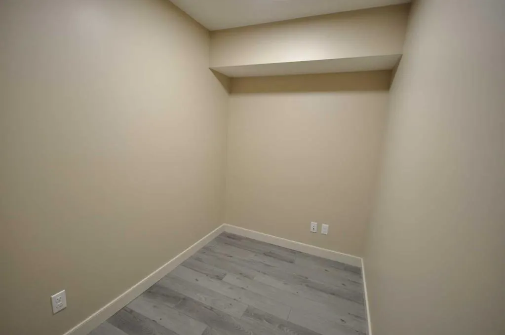 114 Silverado Plains Manor SW