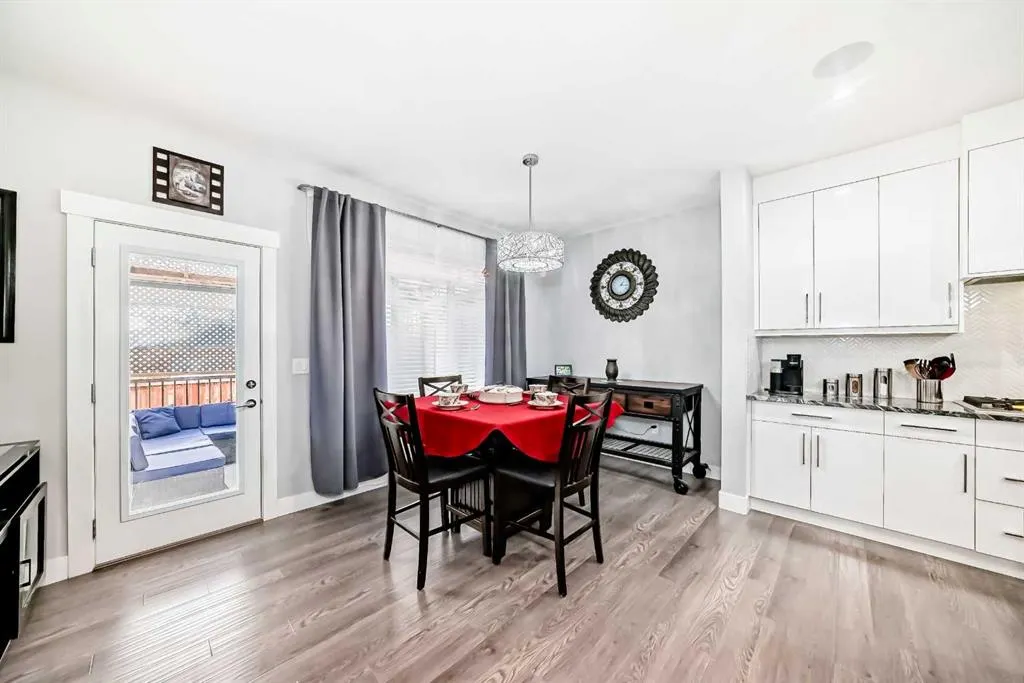 1368 Lackner Boulevard