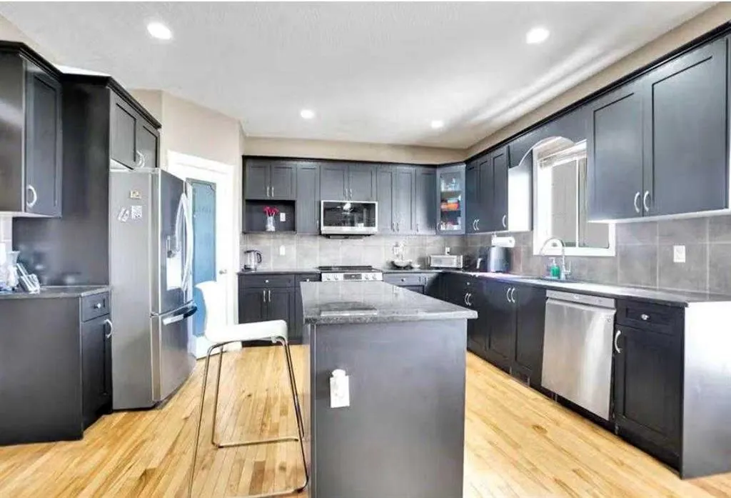 1065 Channelside Drive SW