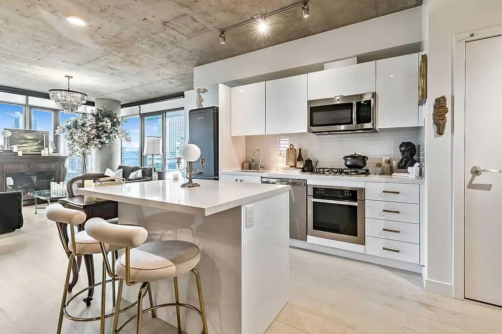 1010 6 Street SW, #903