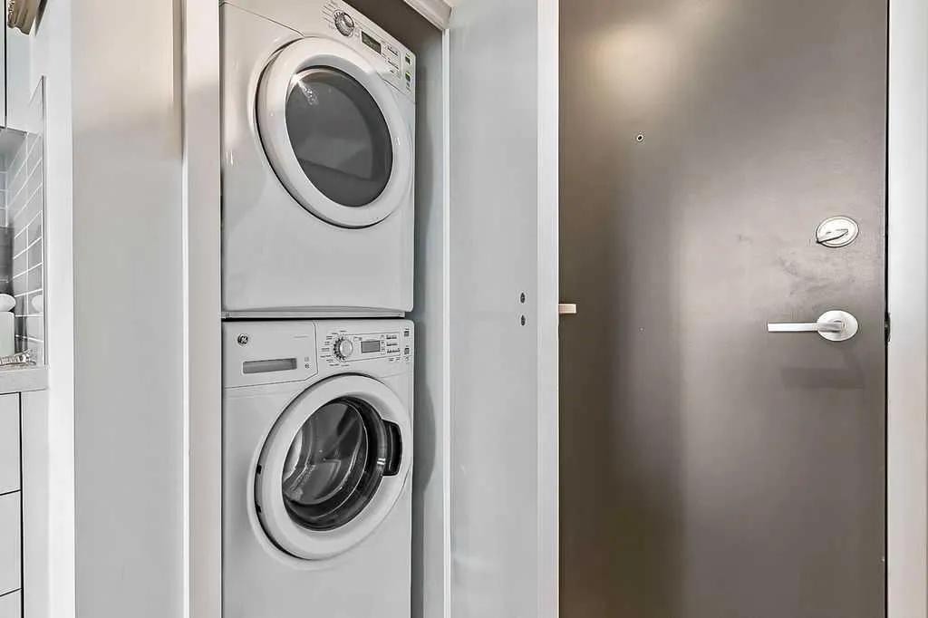 1010 6 Street SW, #903