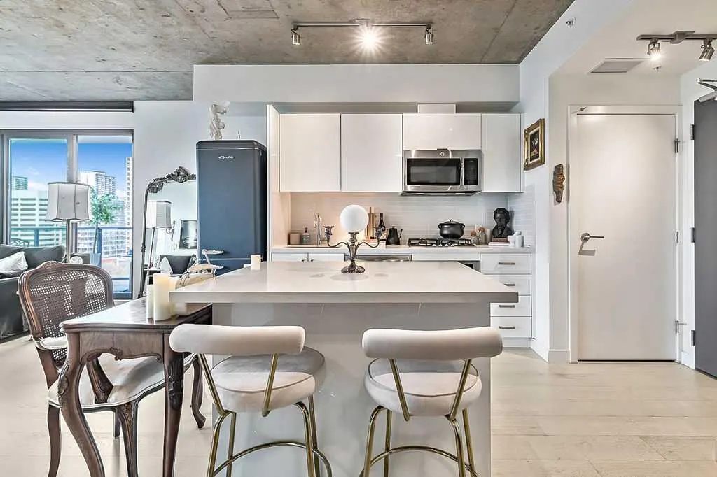 1010 6 Street SW, #903