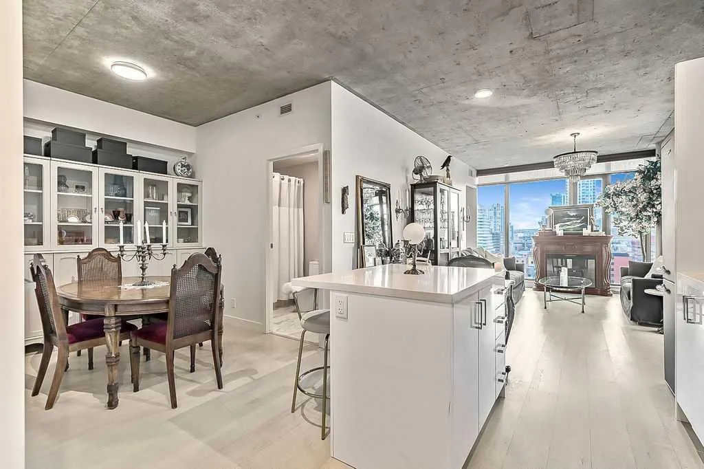 1010 6 Street SW, #903