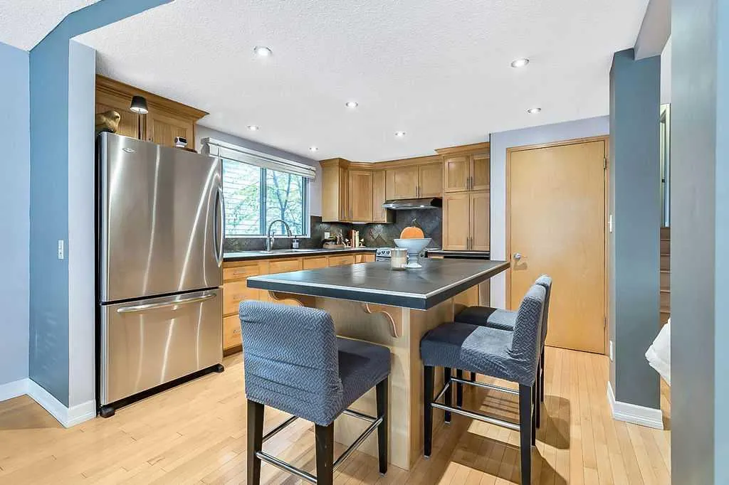 5279 Dalcroft Crescent NW