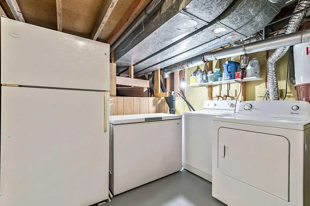 5279 Dalcroft Crescent NW