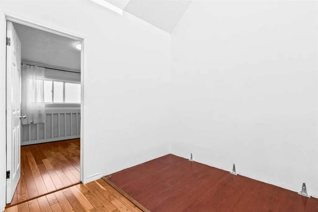 3726 Centre Street NE, #8