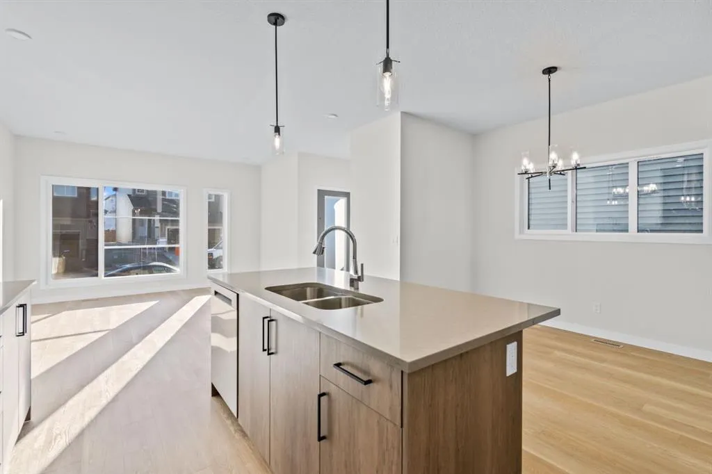 476 Lewiston Landing NE