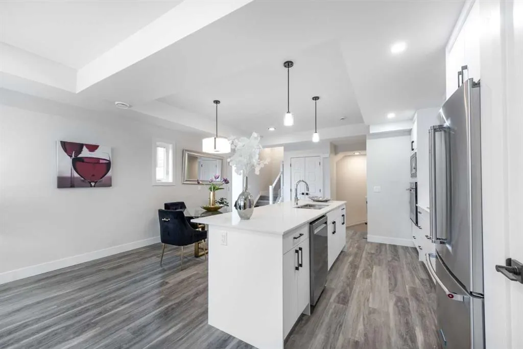 2635 1 Avenue NW, #2