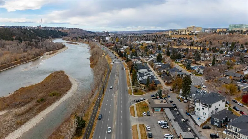 2635 1 Avenue NW, #2