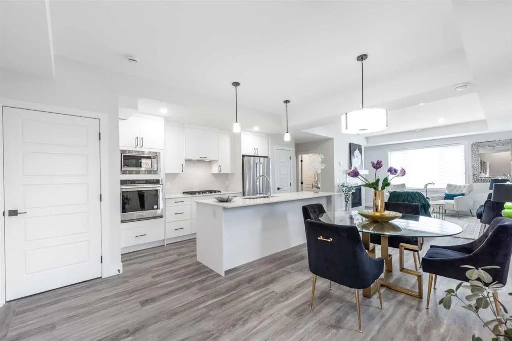 2635 1 Avenue NW, #2