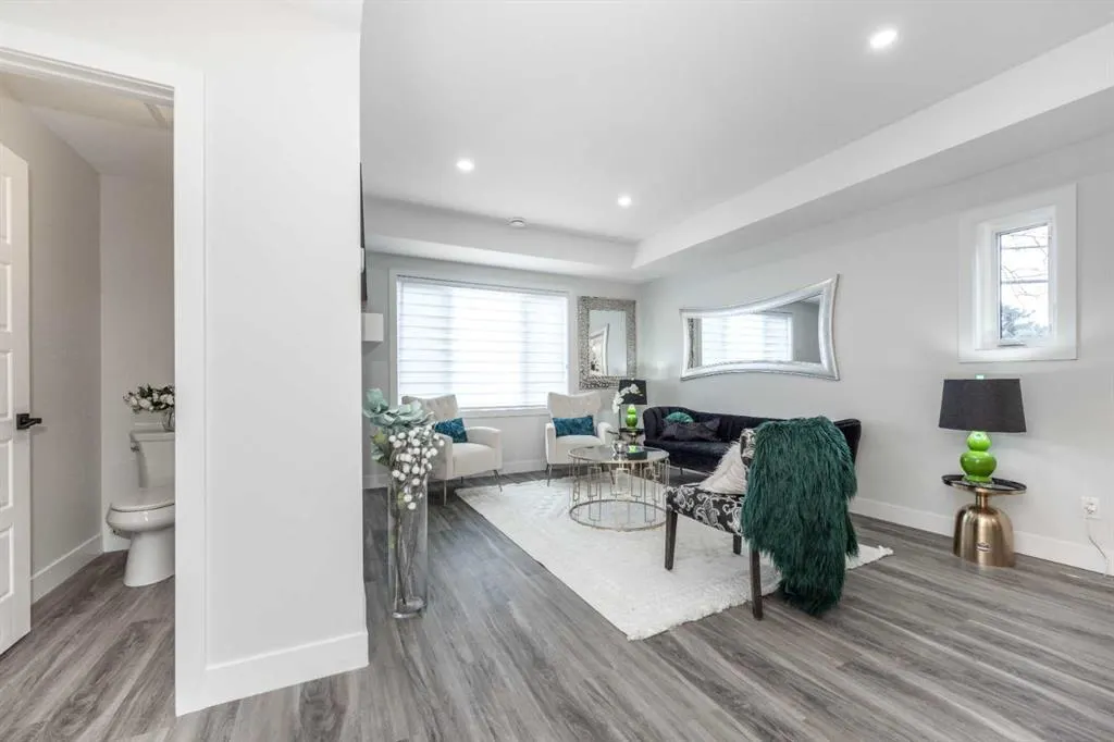 2635 1 Avenue NW, #2