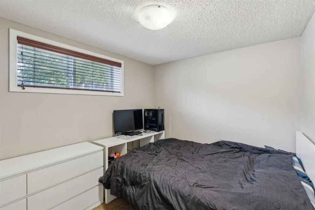 22 Auburn Bay View SE