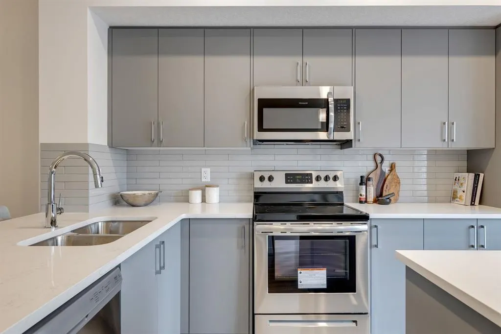 230 Copperleaf Way SE