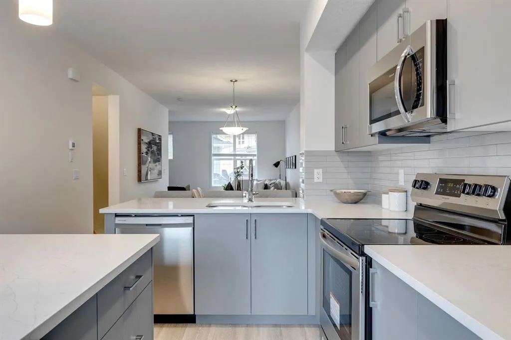 230 Copperleaf Way SE