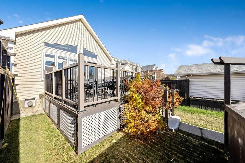 101 Prestwick Avenue SE