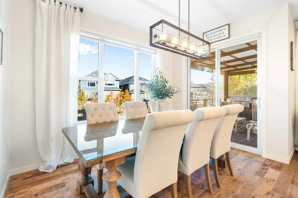 163 Cranarch Landing SE