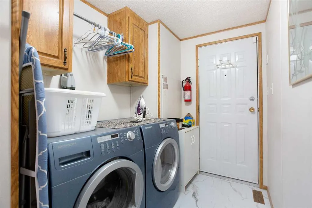 99 Arbour Lake Road NW, #62