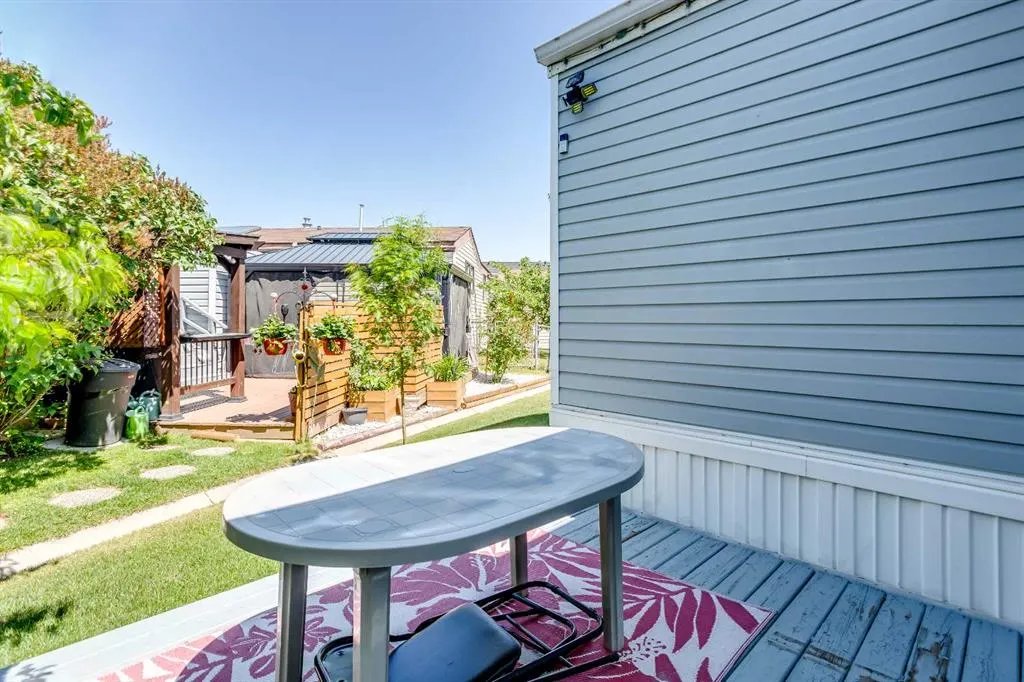 99 Arbour Lake Road NW, #62