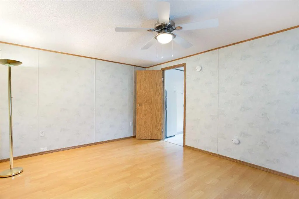 99 Arbour Lake Road NW, #62