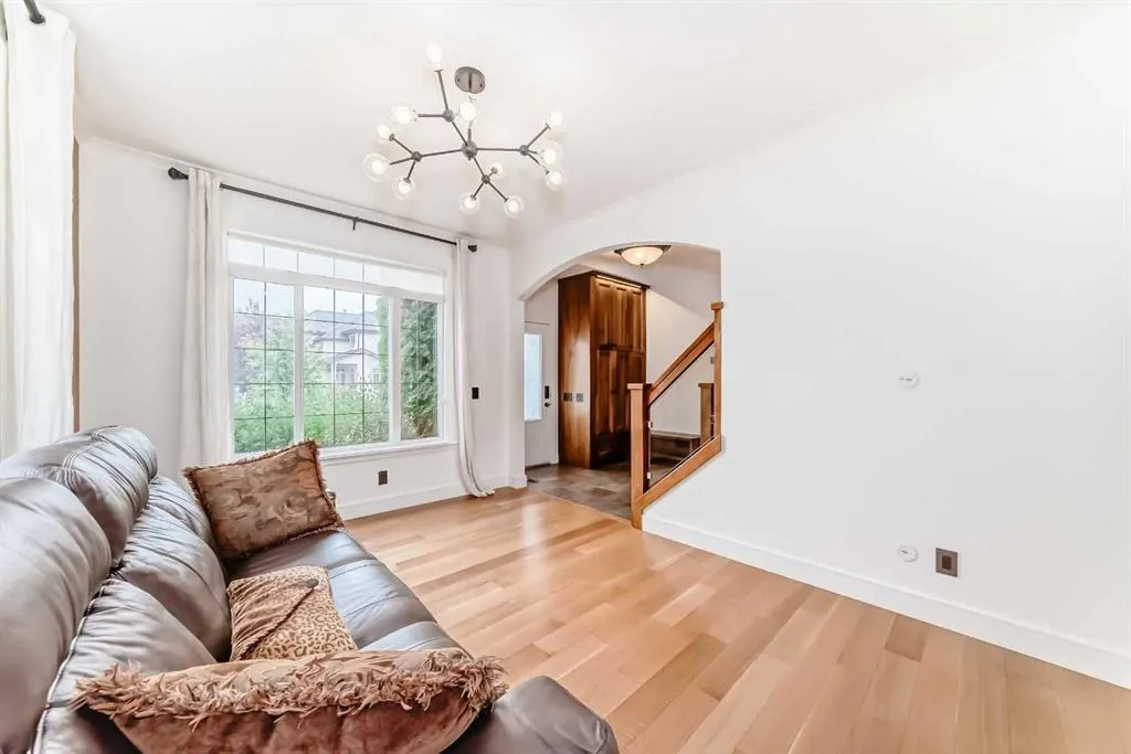 2 Tuscany Estates Crescent NW