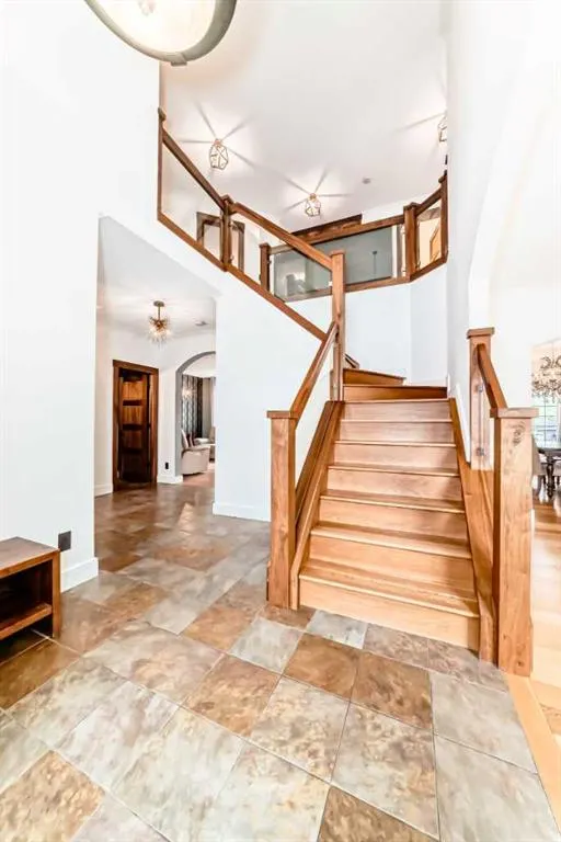 2 Tuscany Estates Crescent NW