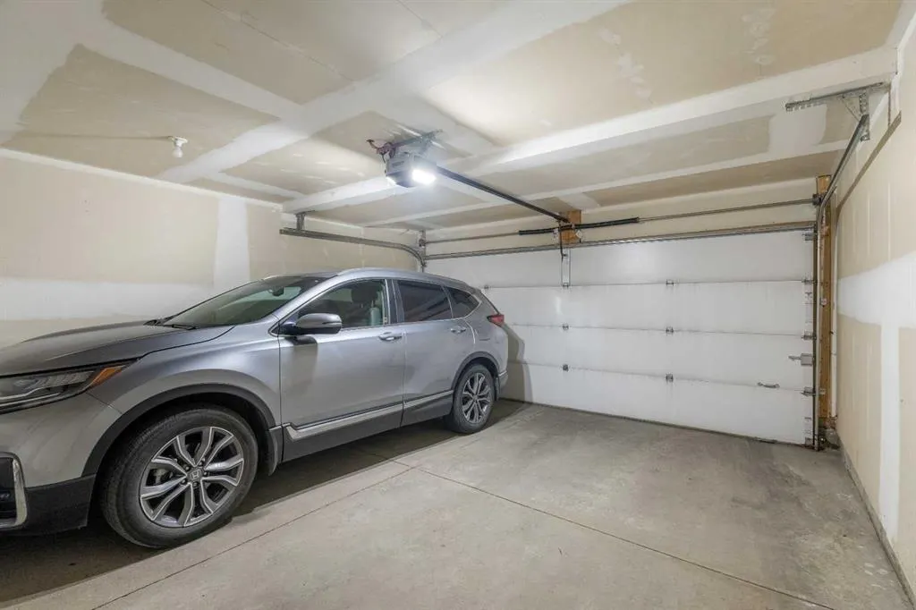 619 Mckenzie Towne Square SE