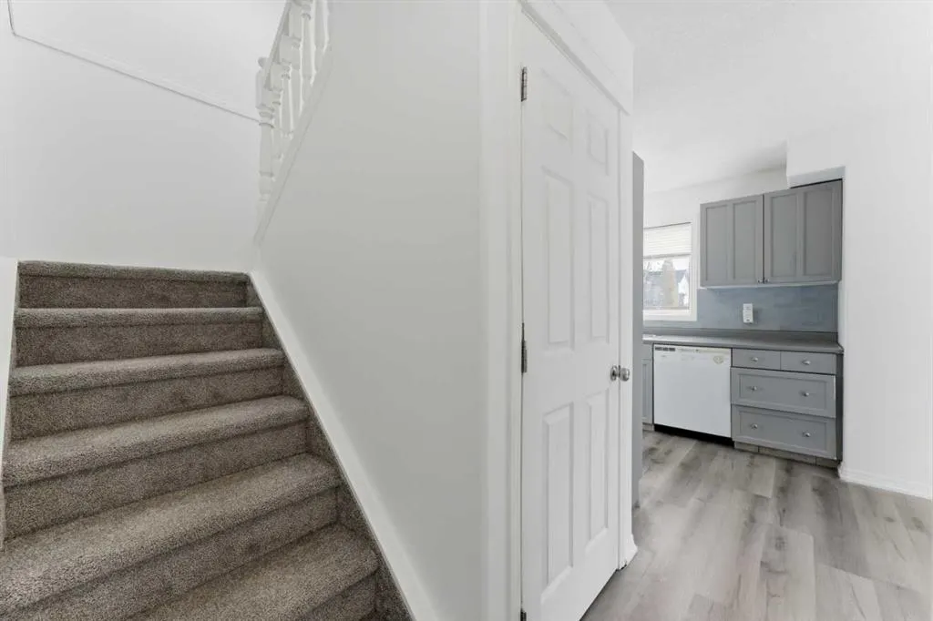 55 Fairways Drive NW, #118