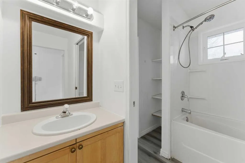 55 Fairways Drive NW, #118