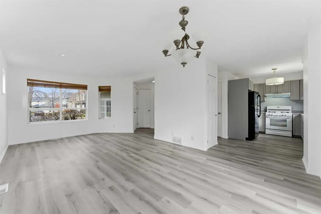 55 Fairways Drive NW, #118